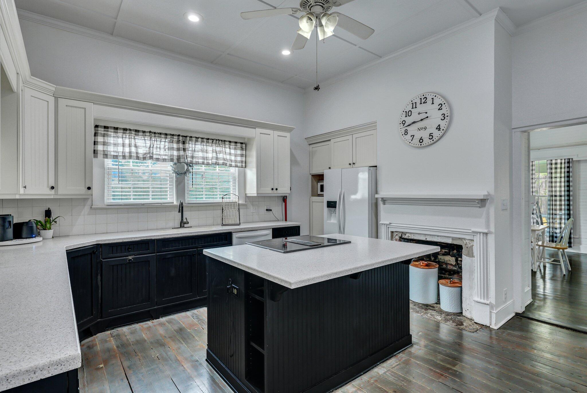 242 Weathers Farm Road Bowman, SC 29018 - Photo 20 of 44 Spacious Farmhouse Kitchen