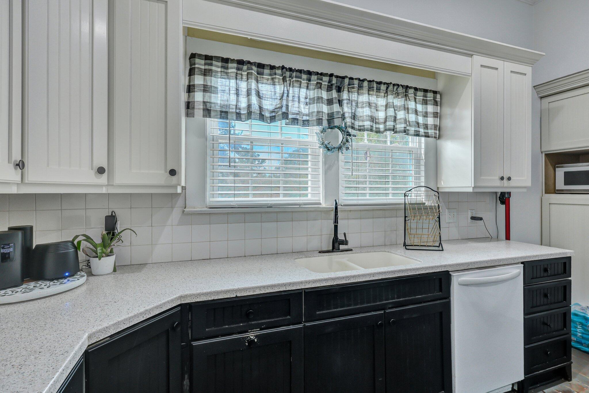 242 Weathers Farm Road Bowman, SC 29018 - Photo 23 of 44 Farmhouse Sink with a View
