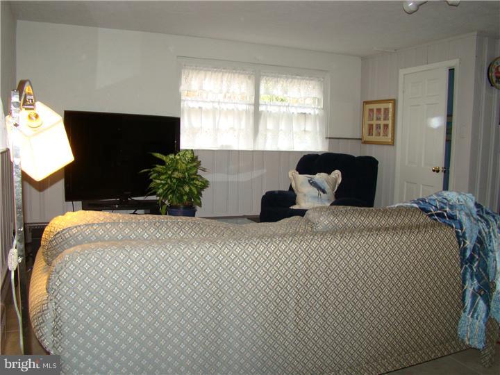 706 West Valley Road Wayne, PA 19087 - Photo 19 of 25 Family Room