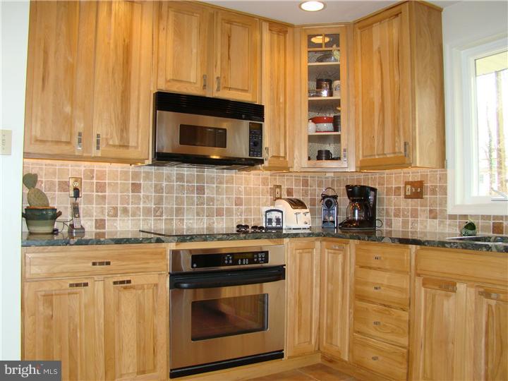 706 West Valley Road Wayne, PA 19087 - Photo 8 of 25 Kitchen