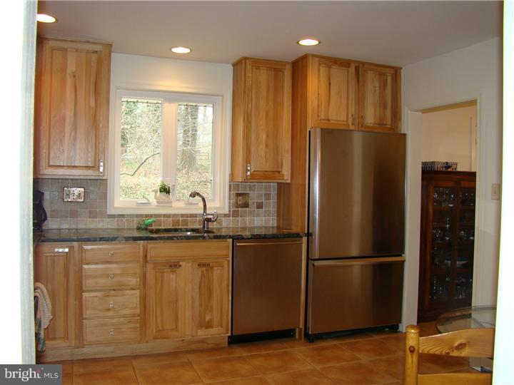 706 West Valley Road Wayne, PA 19087 - Photo 9 of 25 Kitchen