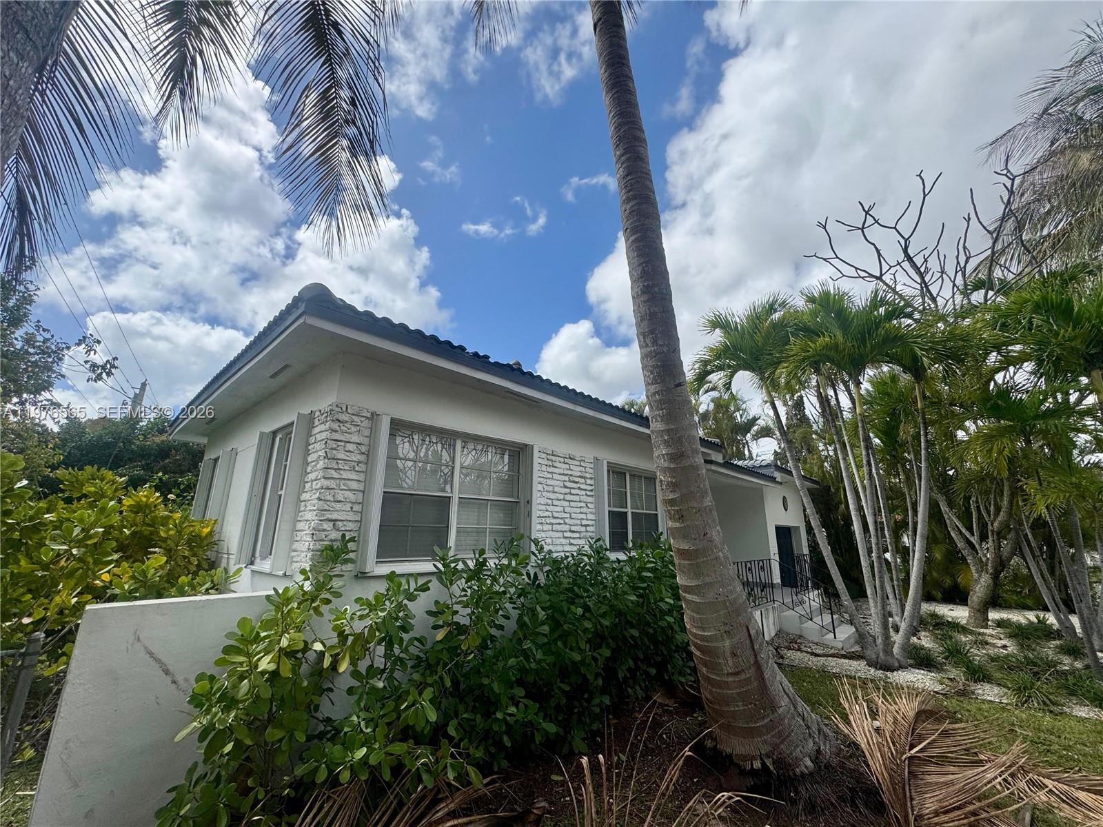 100 Southwest 30th Road Miami, FL 33129 - Photo 5 of 21