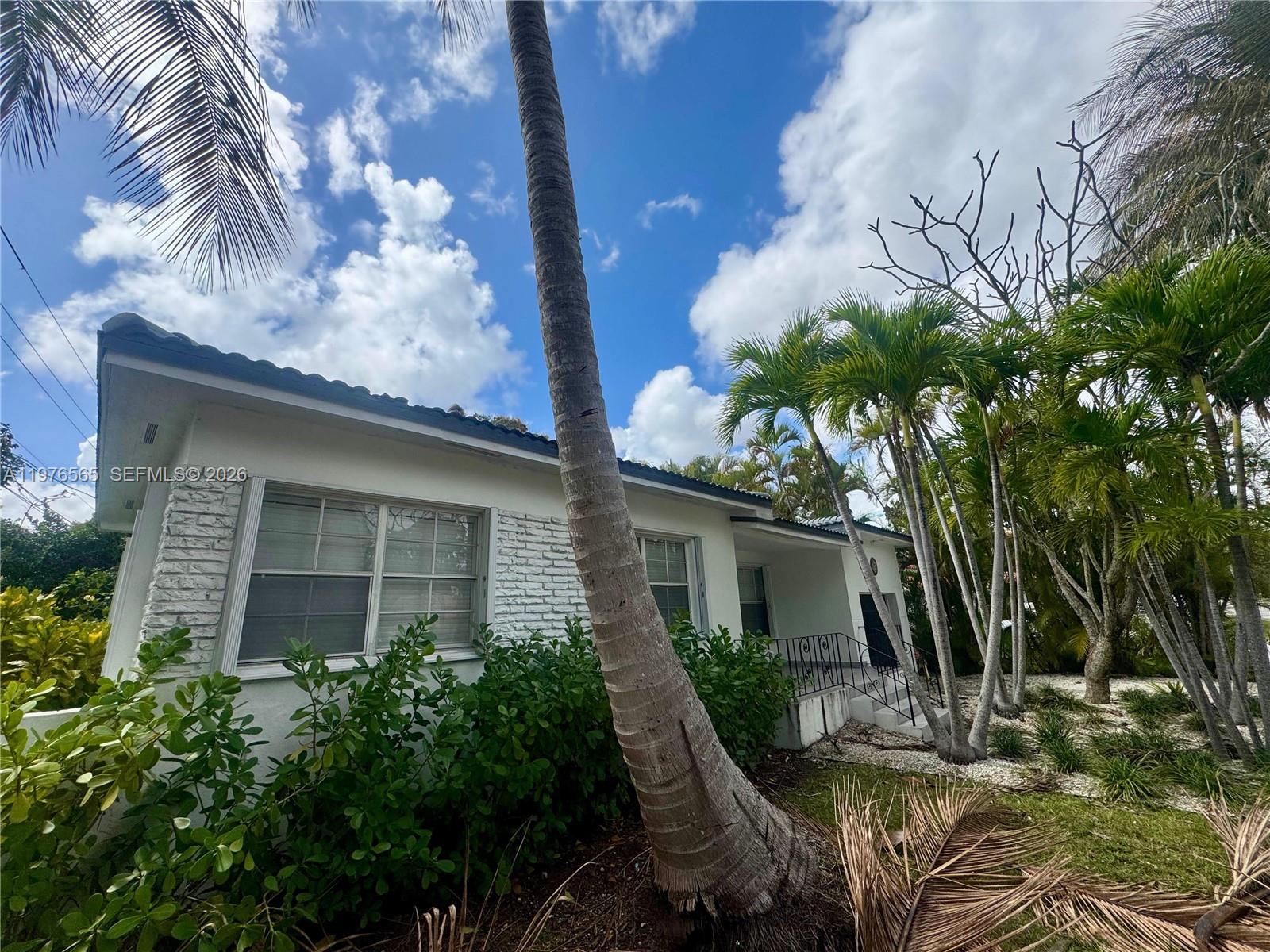 100 Southwest 30th Road Miami, FL 33129 - Photo 6 of 21