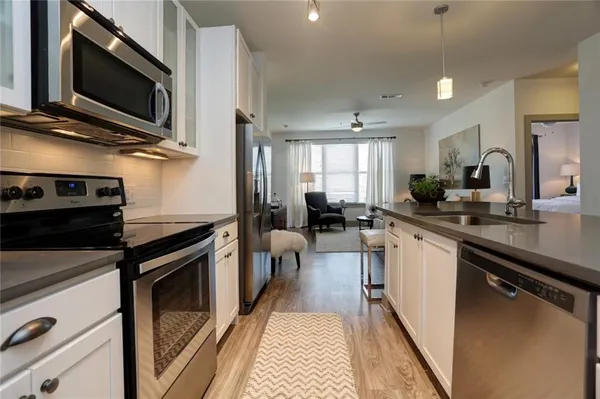 $2,162 | 1213 Avalon Boulevard, Unit 3213, Alpharetta, GA 30009