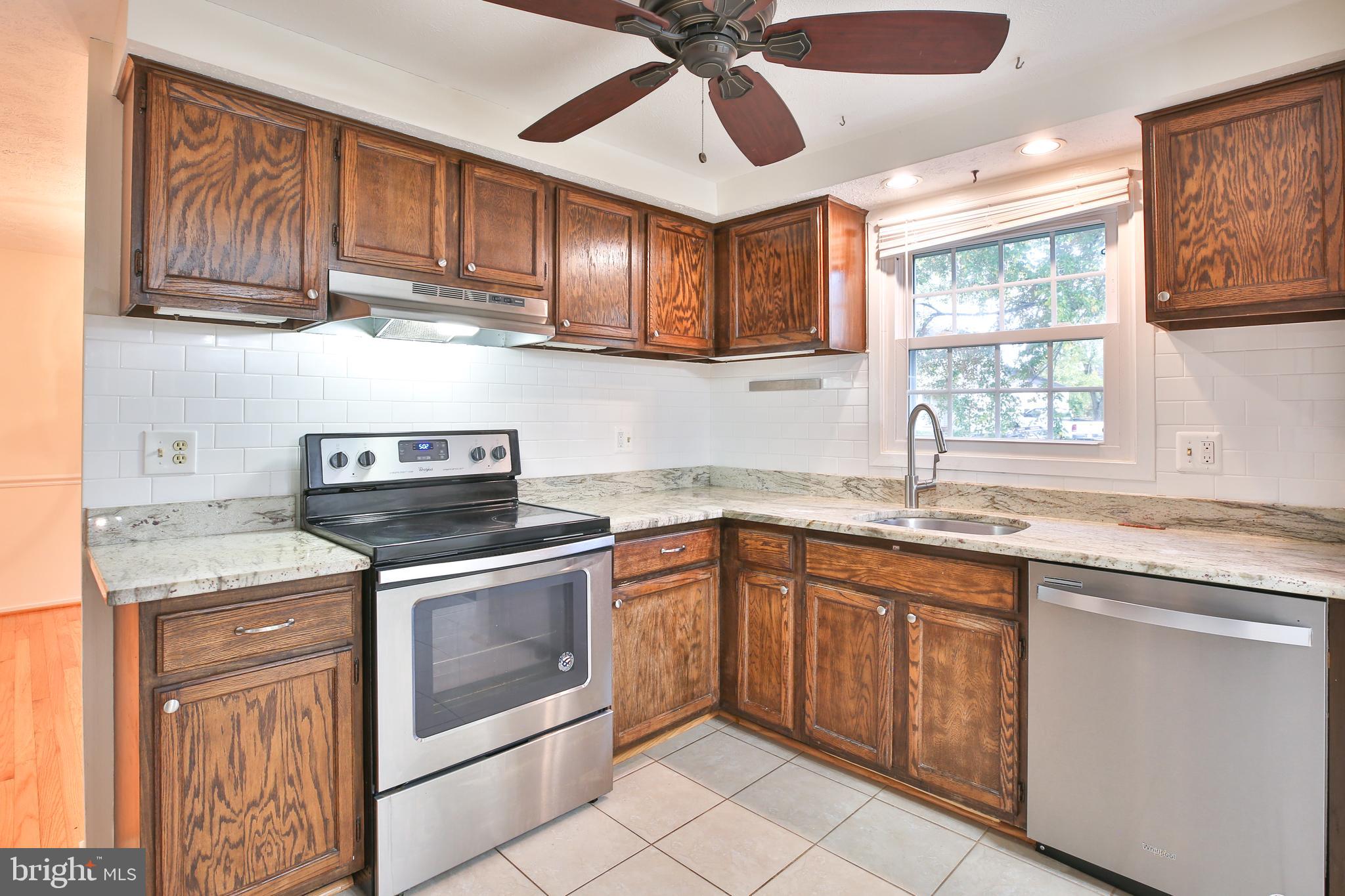 9913 Manet Road Burke, VA 22015 - Photo 11 of 41 Gallery Image 11