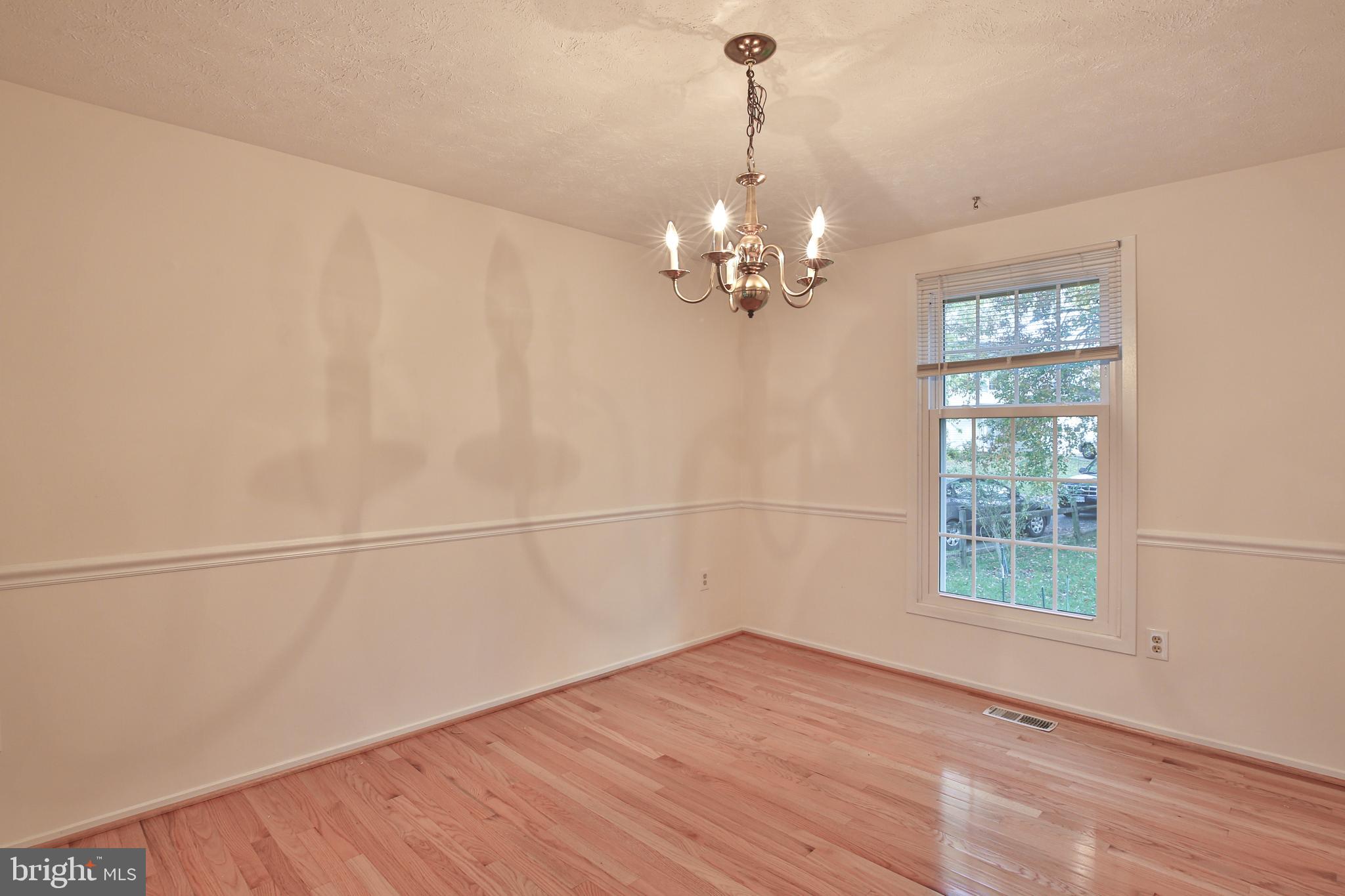 9913 Manet Road Burke, VA 22015 - Photo 14 of 41 Gallery Image 14