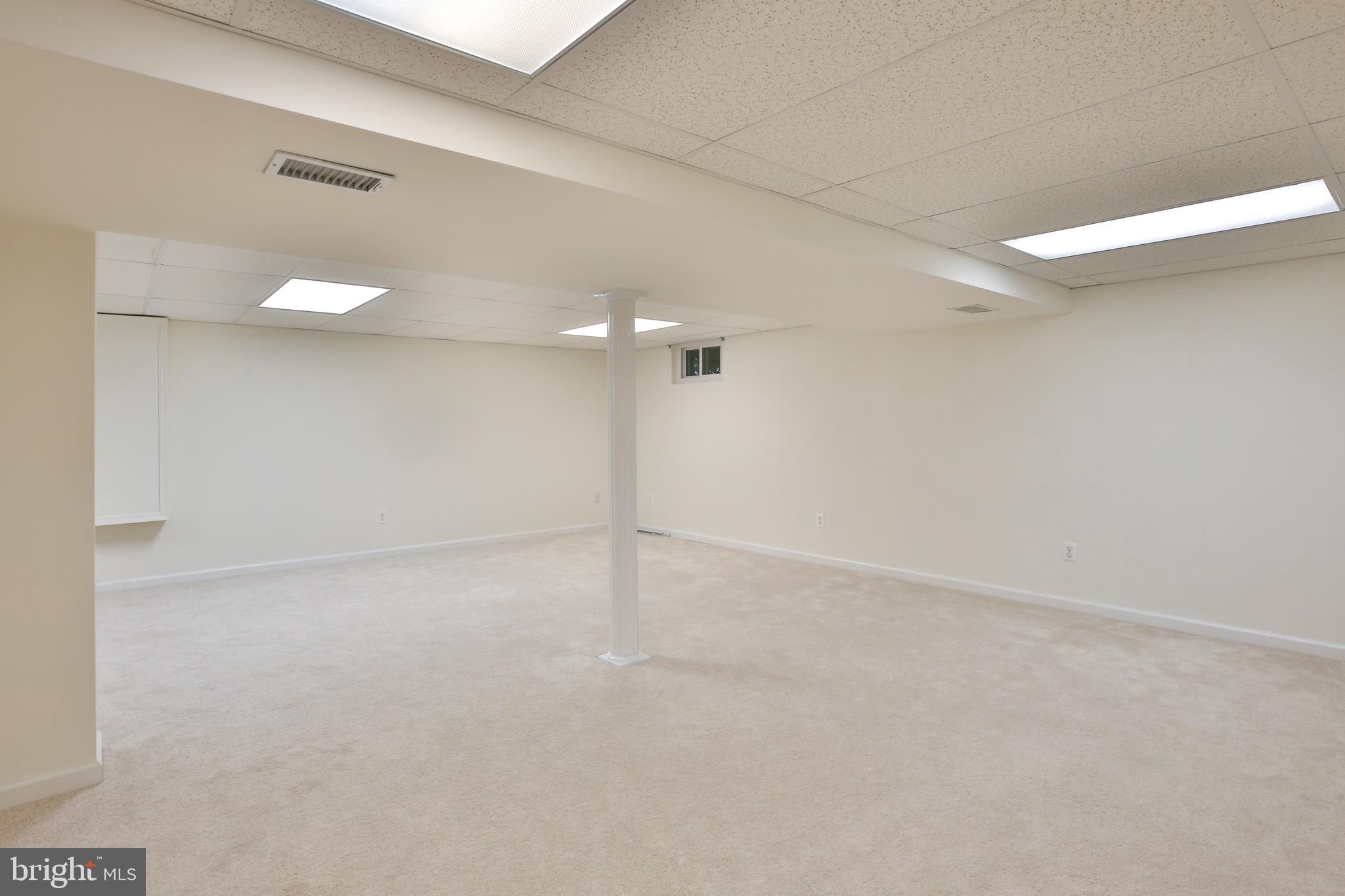 9913 Manet Road Burke, VA 22015 - Photo 22 of 41 Gallery Image 22