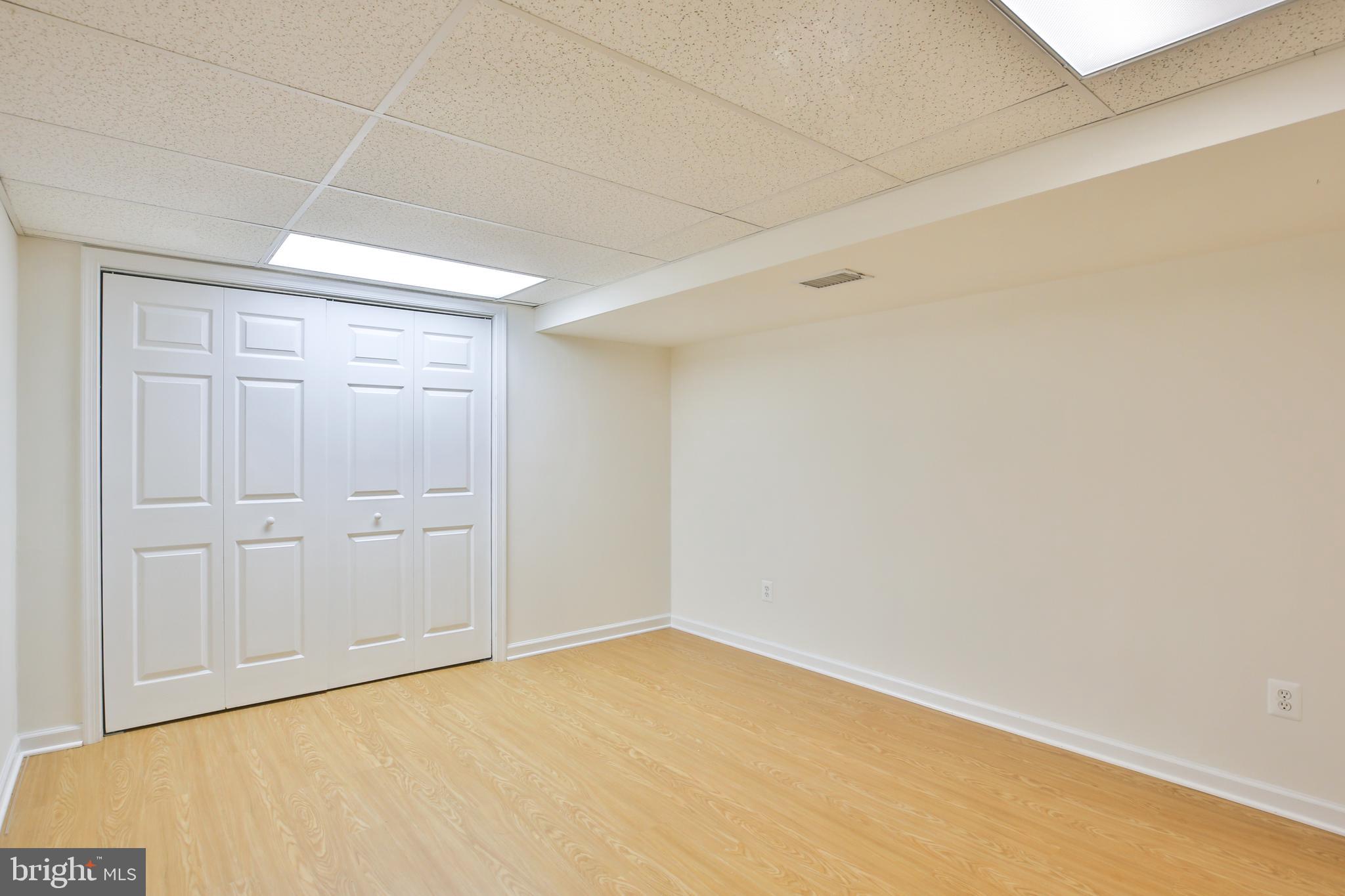 9913 Manet Road Burke, VA 22015 - Photo 24 of 41 Gallery Image 24