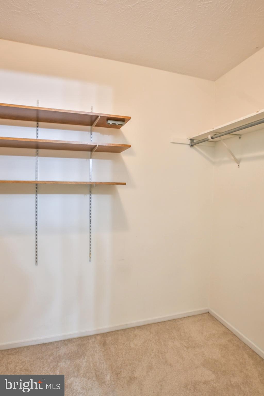 9913 Manet Road Burke, VA 22015 - Photo 31 of 41 Gallery Image 31