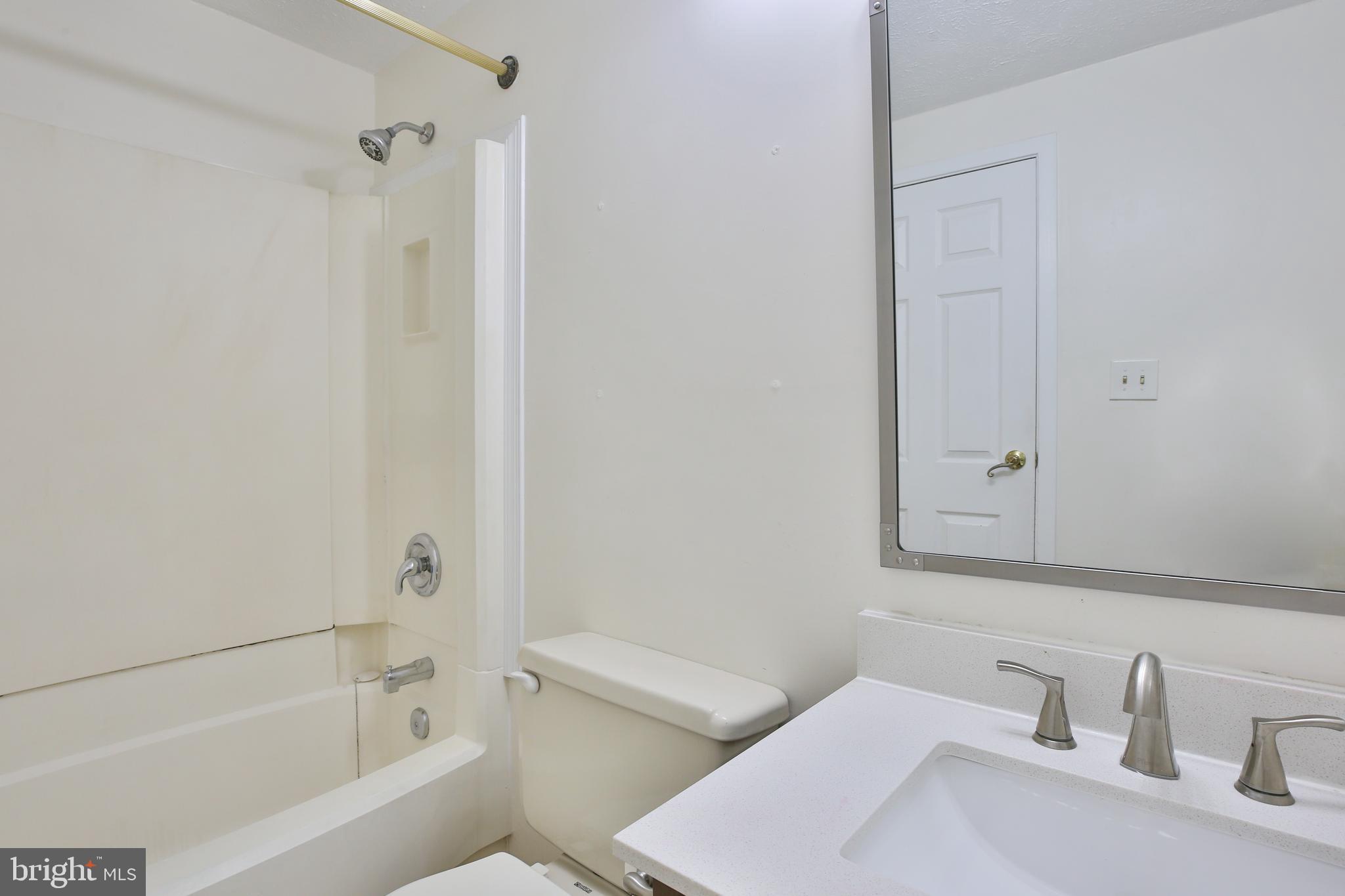 9913 Manet Road Burke, VA 22015 - Photo 34 of 41 Gallery Image 34