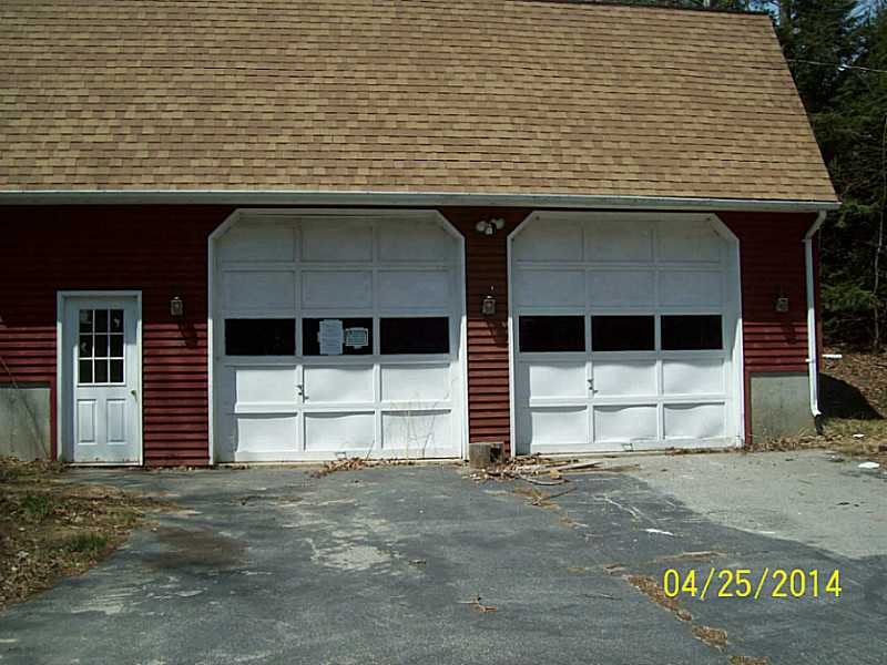 860 Round Top Road Burrillville, RI 02830 - Photo 2 of 7 Exterior Front.