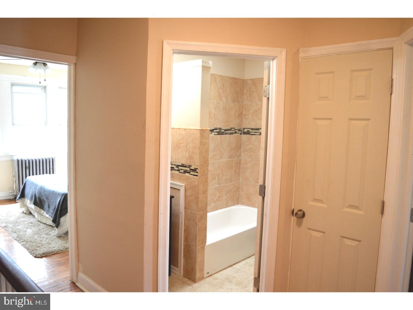 70 Sunshine Road Upper Darby, PA 19082 - Photo 12 of 25 Hallway