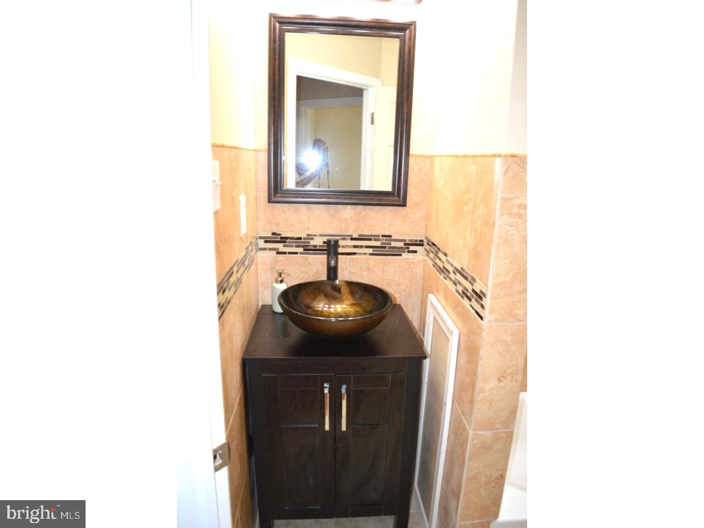 70 Sunshine Road Upper Darby, PA 19082 - Photo 13 of 25 Bathroom
