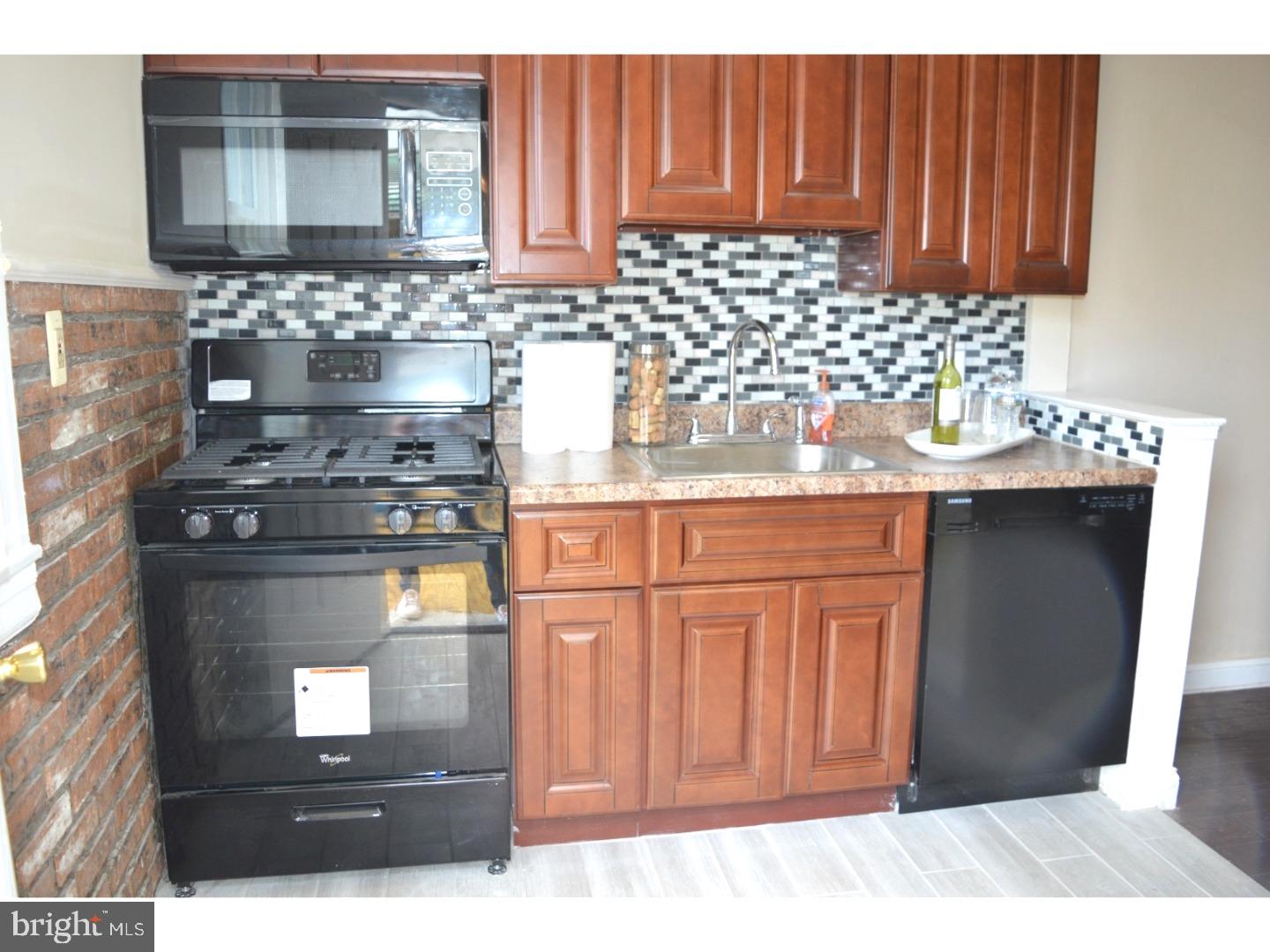 70 Sunshine Road Upper Darby, PA 19082 - Photo 6 of 25 Kitchen