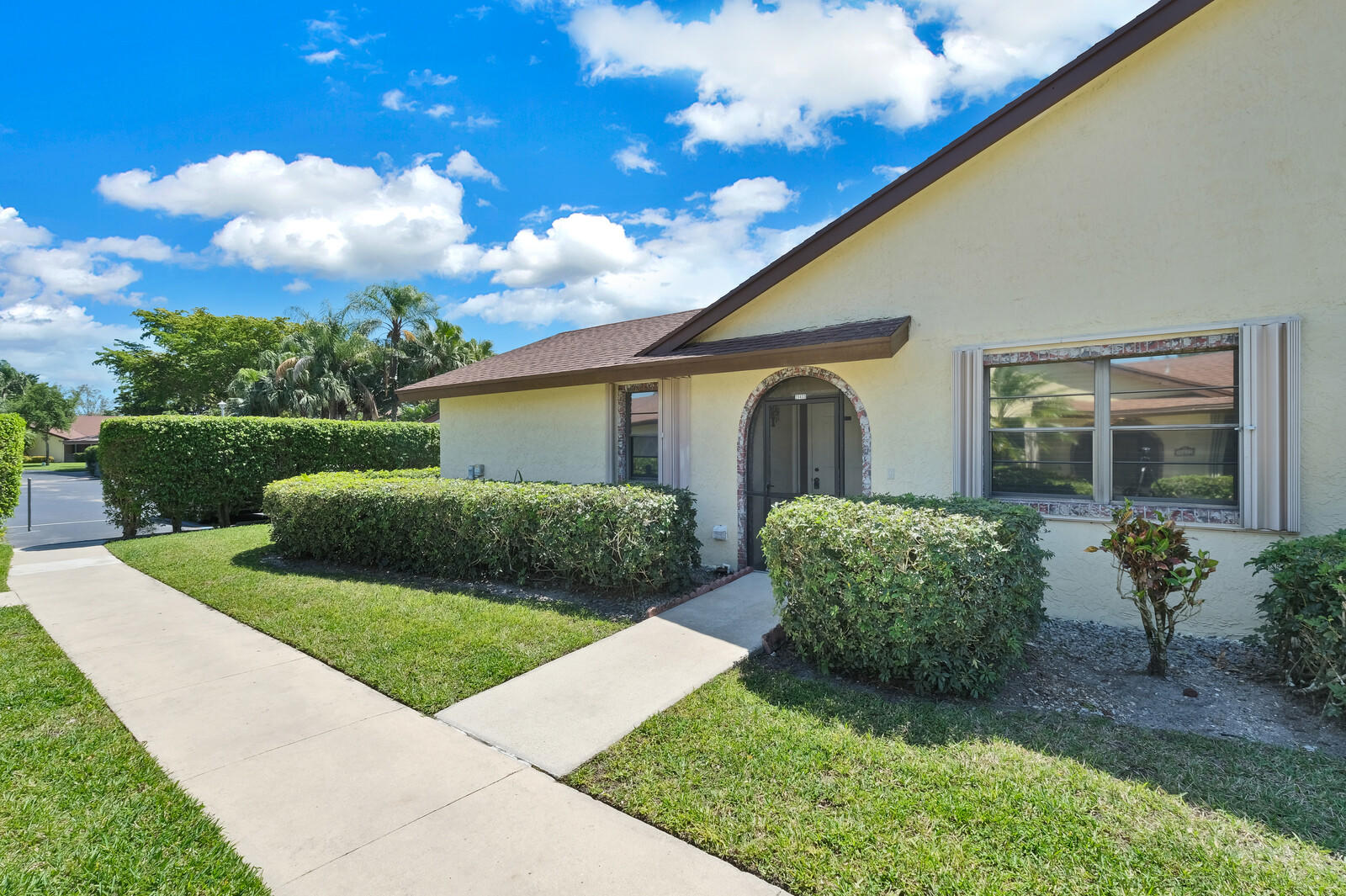 23433 Barlake Drive Boca Raton, FL 33433 - Photo 2 of 21 Entrance