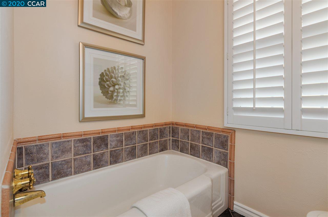 334 Valley View Road Pleasant Hill, CA 94523 - Photo 19 of 40