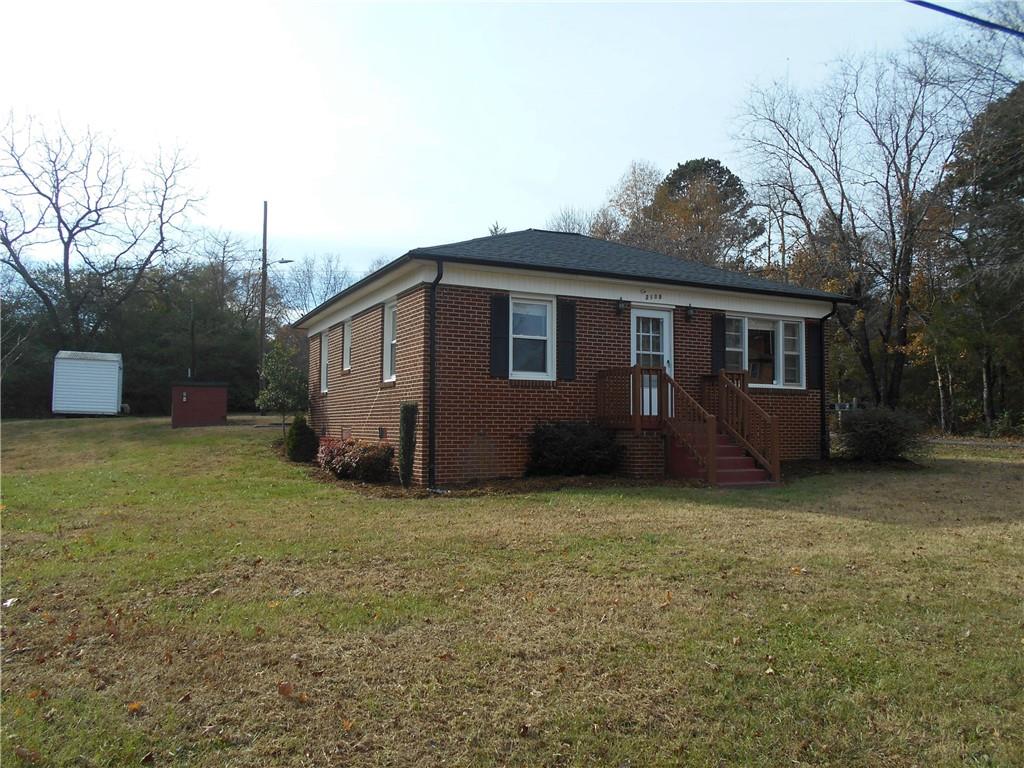 2108 Kool Park Road Northeast Hickory, NC 28601 - Photo 4 of 32 Gallery Image 4