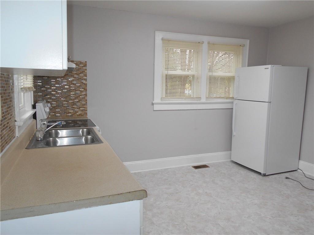 2108 Kool Park Road Northeast Hickory, NC 28601 - Photo 8 of 32 Gallery Image 8