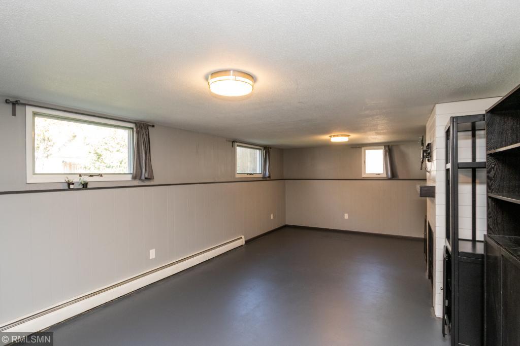 861 13 1/2 Street Southeast Rochester, MN 55904 - Photo 17 of 27 Gallery Image 17