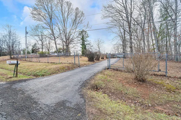 $334,996 | 4883 Edwardsville Road, Hardy, VA 24101