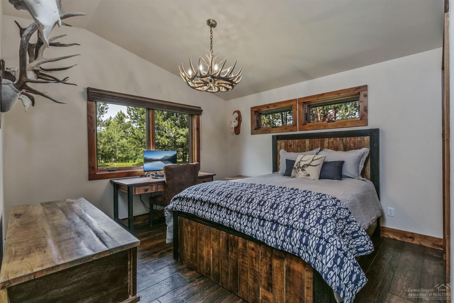 60485 Woodside Road Bend, OR 97702 - Photo 11 of 25 Additional Photo