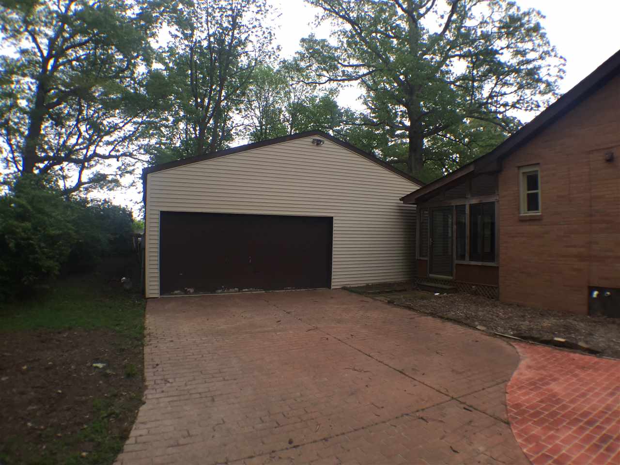 1604 North Hackberry Road Muncie, IN 47304 - Photo 26 of 32 Gallery Image 26