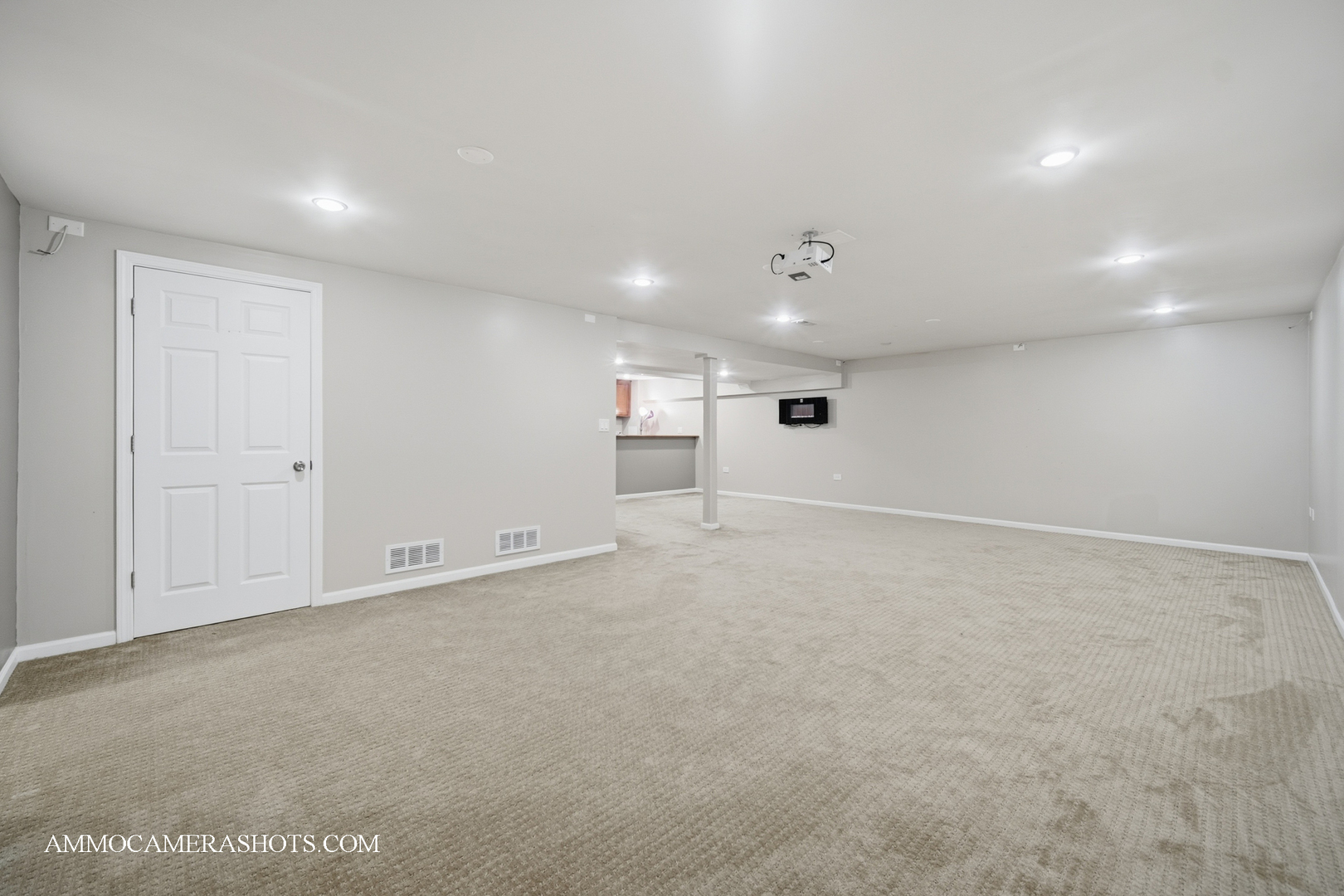 4308 Fraser Circle Naperville, IL 60564 - Photo 37 of 43 a view of empty room