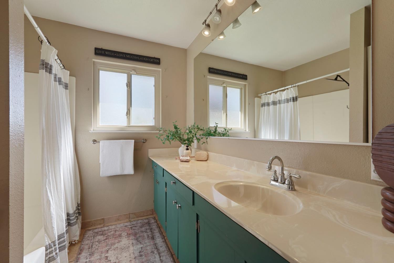 2539 East Woodson Road Acampo, CA 95220 - Photo 24 of 38