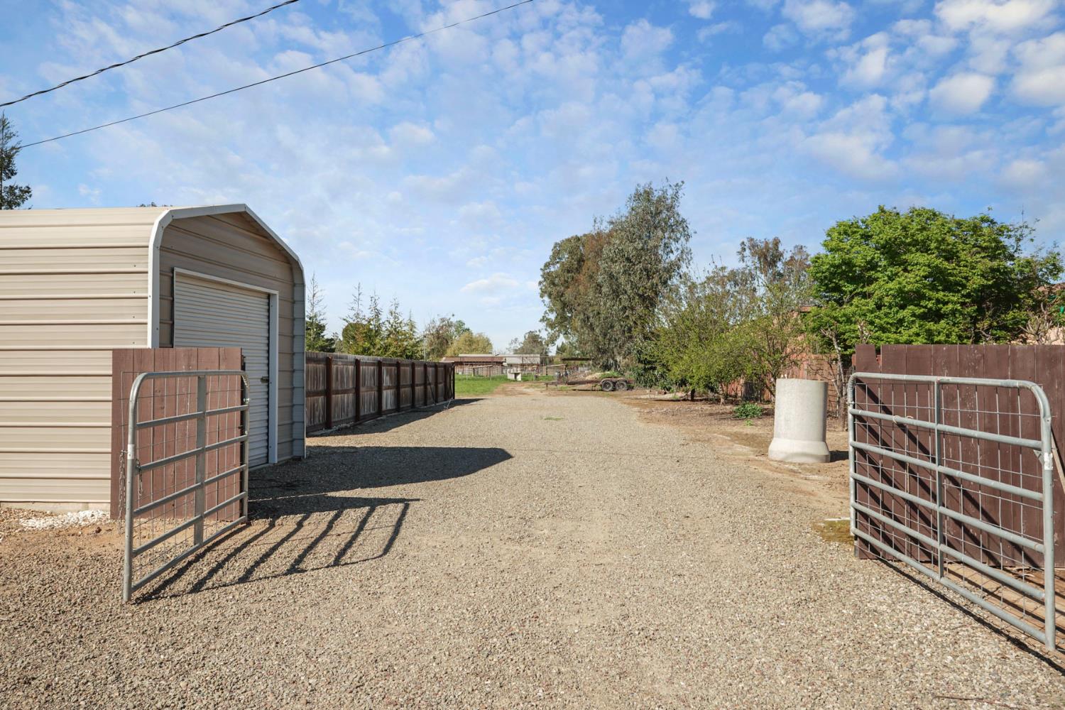 2539 East Woodson Road Acampo, CA 95220 - Photo 32 of 38