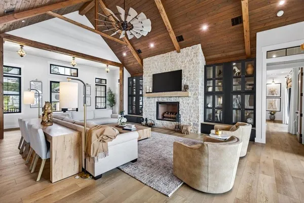 $1,599,000 | 762 Sunset Court, Mabank, TX 75143