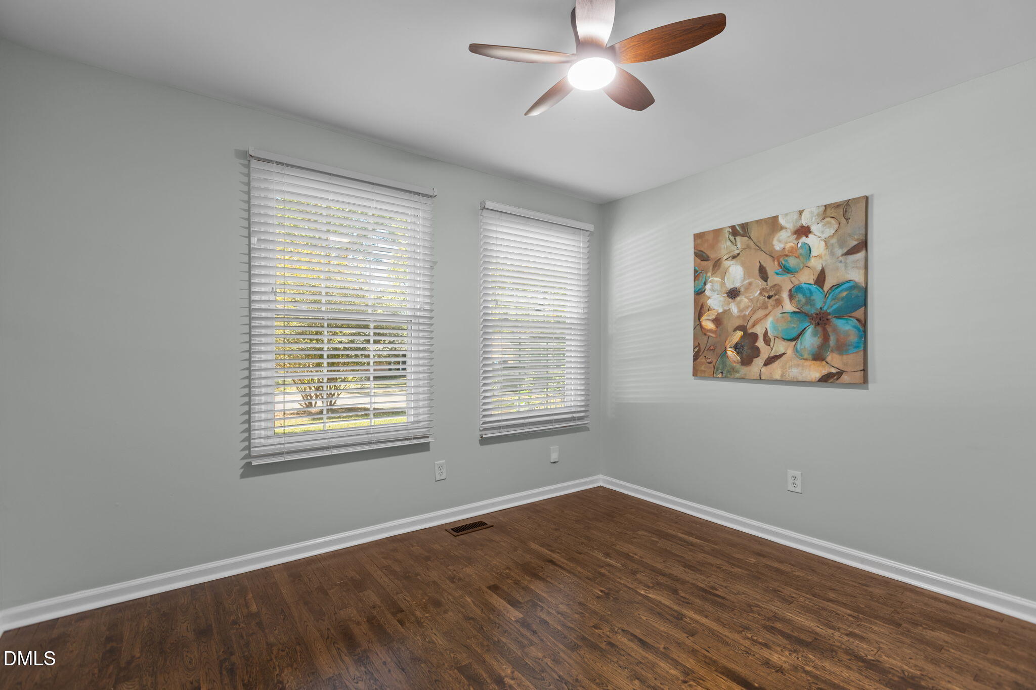 2425 Derby Drive Raleigh, NC 27610 - Photo 8 of 14 20-web-or-mls-2N6A2715