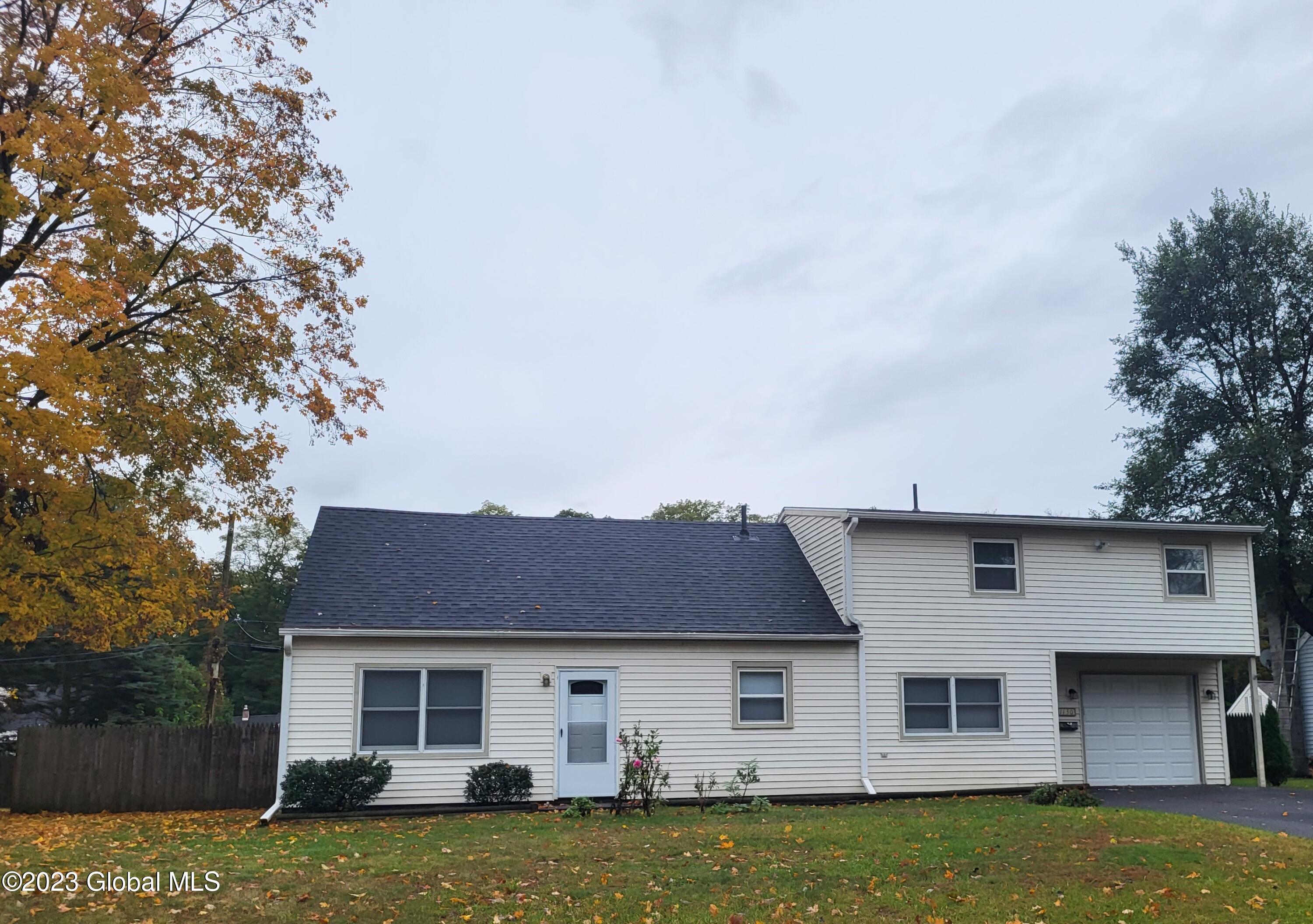 1130 Inner Drive Rotterdam, NY 12303 - Photo 2 of 22 strfrt