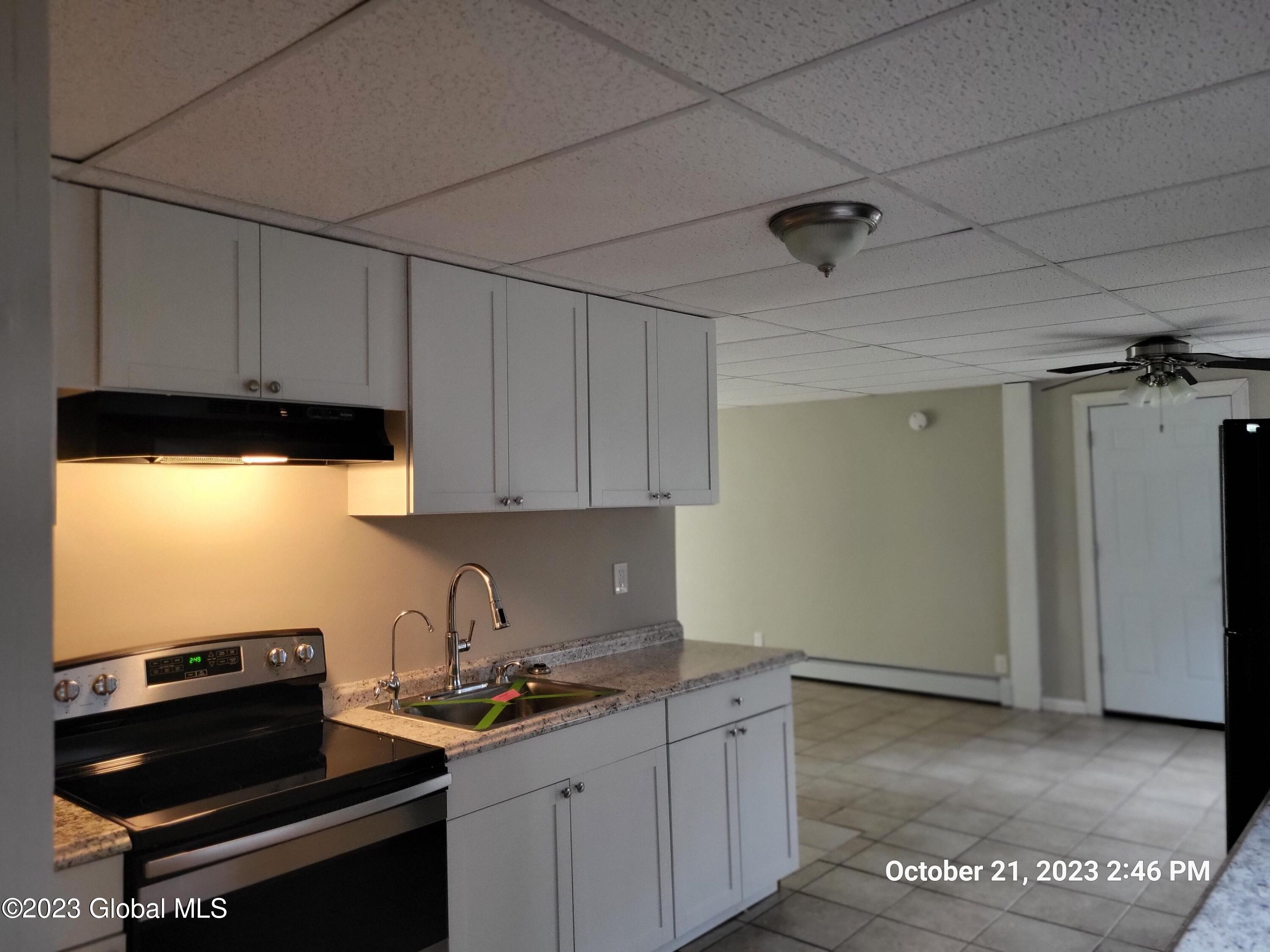 1130 Inner Drive Rotterdam, NY 12303 - Photo 4 of 22 20231021_144623