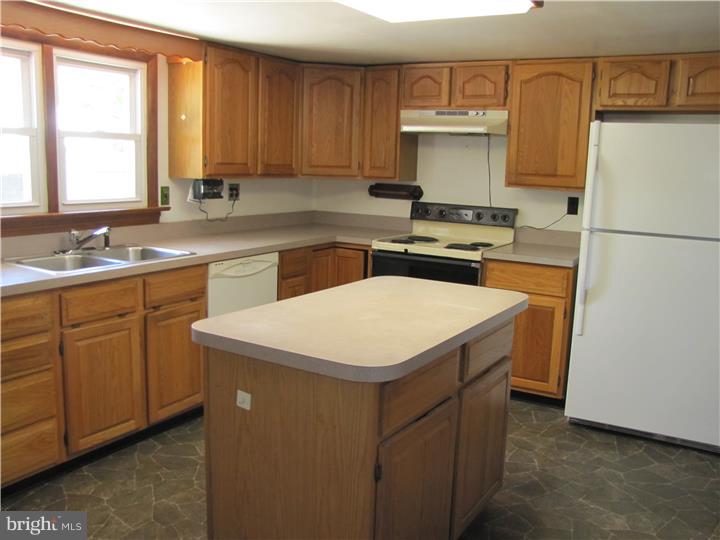 168 Skeet Road Medford, NJ 08055 - Photo 10 of 18 Kitchen