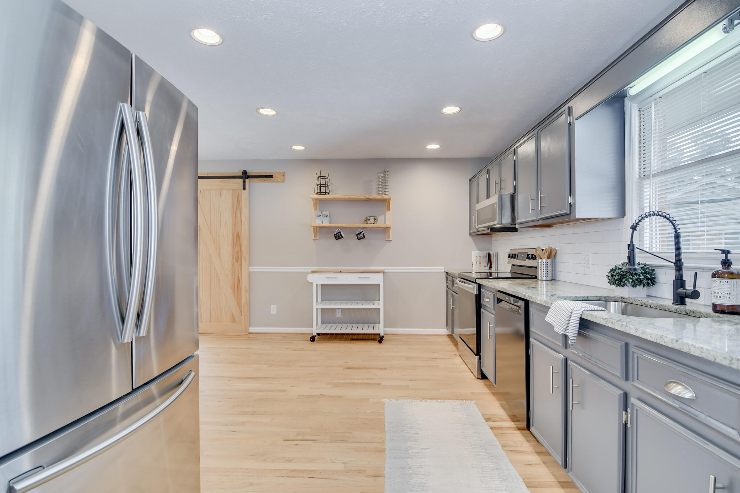 1005 Old Ellis Square Aiken, SC 29803 - Photo 11 of 29 Kitchen