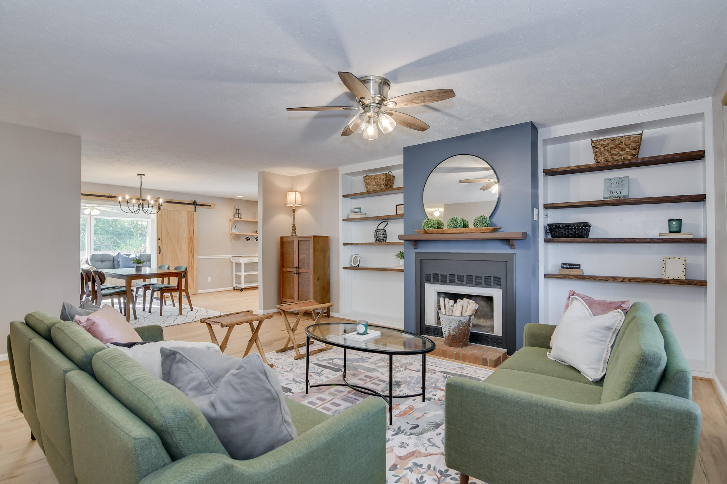 1005 Old Ellis Square Aiken, SC 29803 - Photo 3 of 29 Living Room