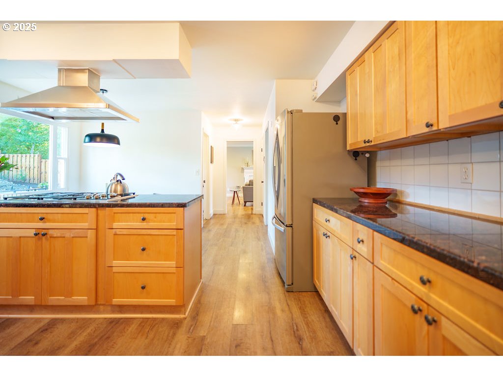 6220 Southwest Spruce Avenue Beaverton, OR 97005 - Photo 13 of 48