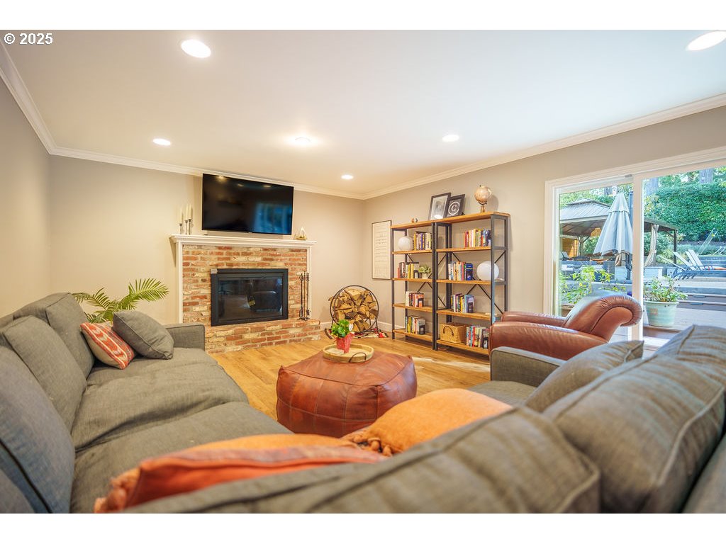 6220 Southwest Spruce Avenue Beaverton, OR 97005 - Photo 17 of 48