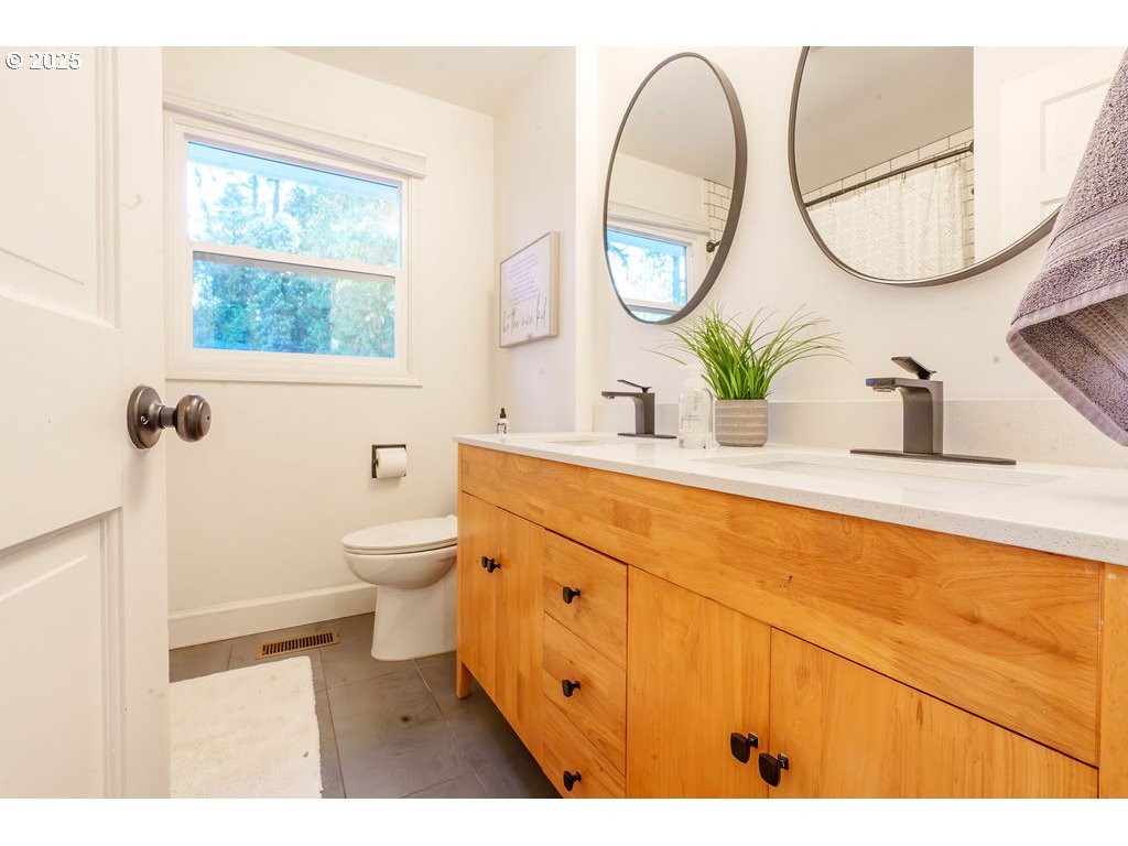 6220 Southwest Spruce Avenue Beaverton, OR 97005 - Photo 27 of 48