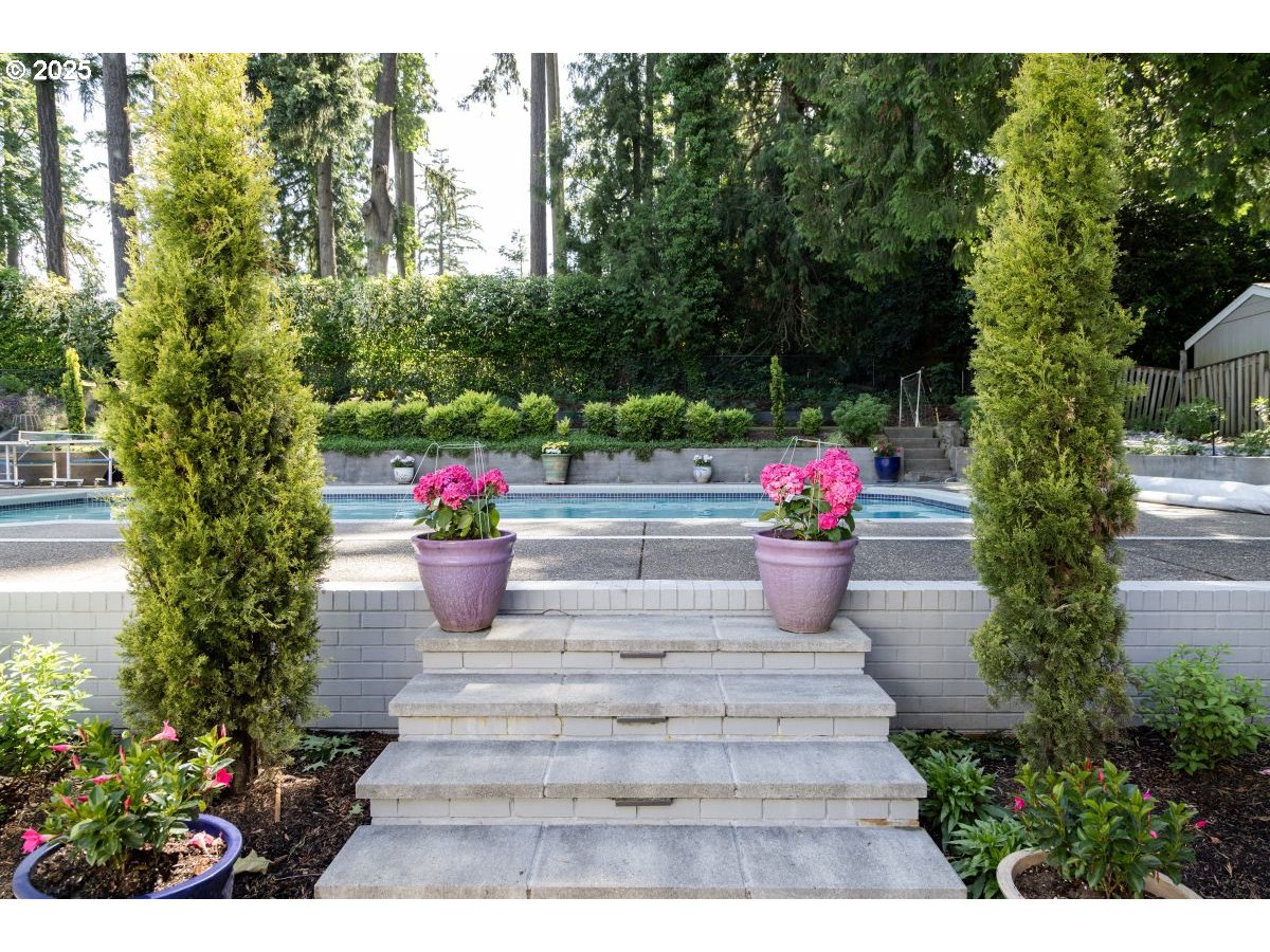 6220 Southwest Spruce Avenue Beaverton, OR 97005 - Photo 31 of 48