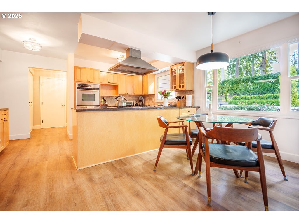 6220 Southwest Spruce Avenue Beaverton, OR 97005 - Photo 9 of 48