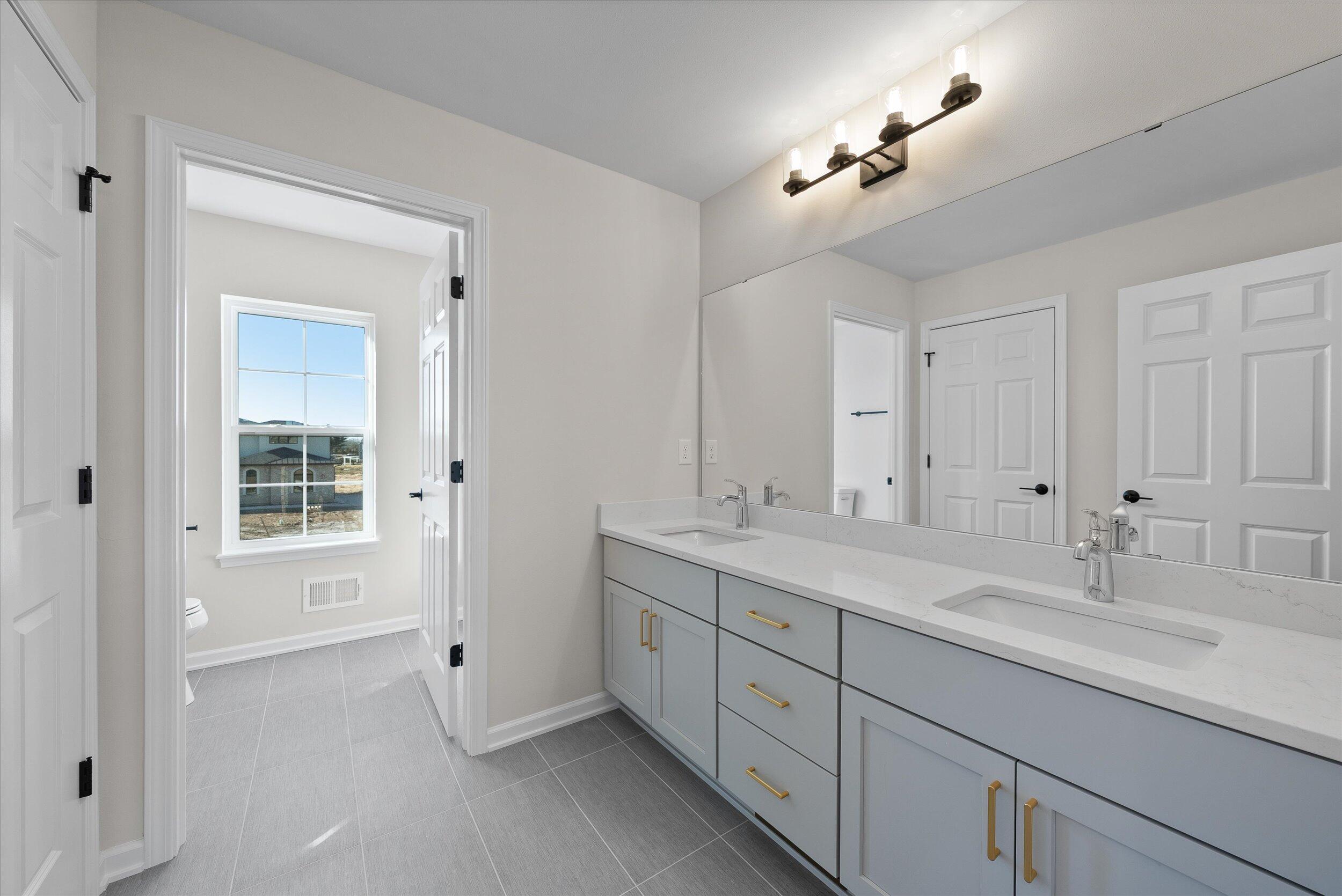 4660 Fenley Way Brookfield, WI 53045 - Photo 30 of 53 30-Bathroom