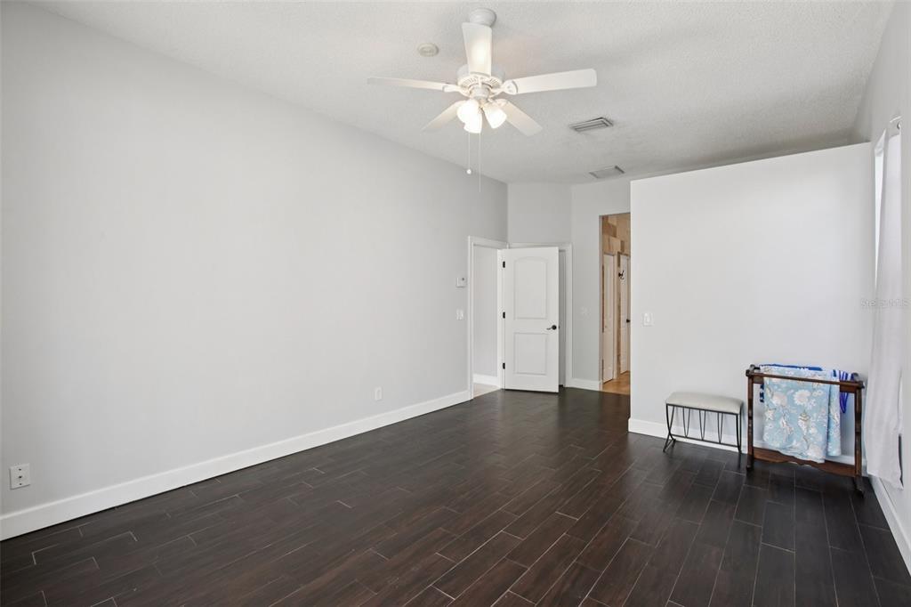 1424 Ridge Shore Drive Tarpon Springs, FL 34689 - Photo 38 of 59