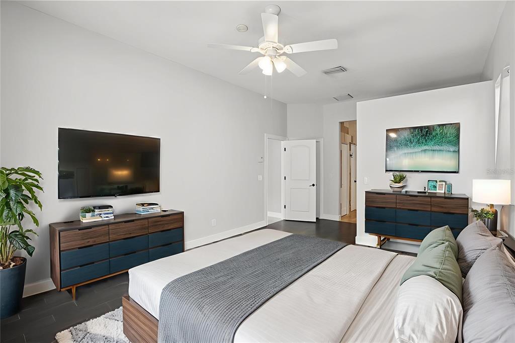 1424 Ridge Shore Drive Tarpon Springs, FL 34689 - Photo 7 of 59