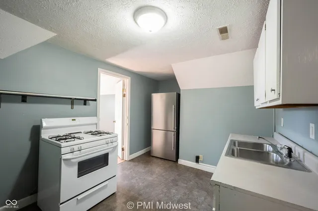 $599 | 921 South Buckeye Street, Unit 4, Kokomo, IN 46901