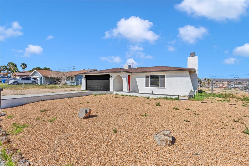 581 Starlight Street Barstow, CA 92311 - Photo 4 of 36