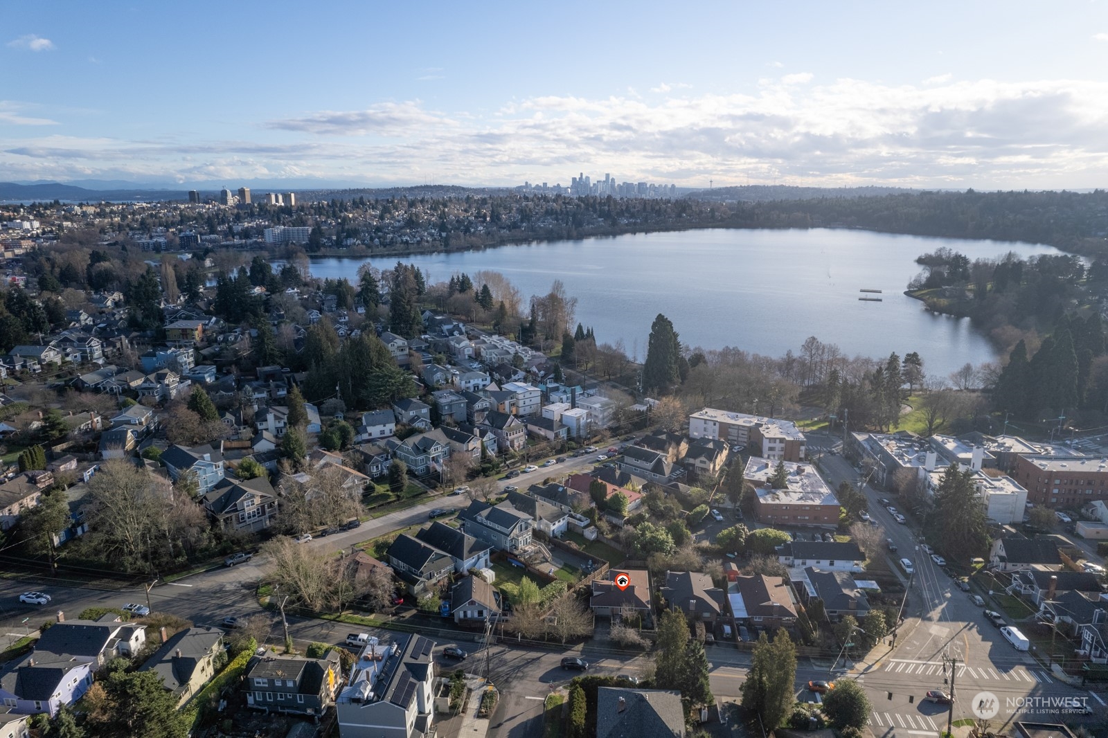 1821 North 80th Street Seattle, WA 98103 - Photo 27 of 30 a view of a city