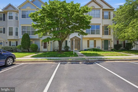 $460,000 | 2577 Ambling Circle, Unit 46, Crofton, MD 21114