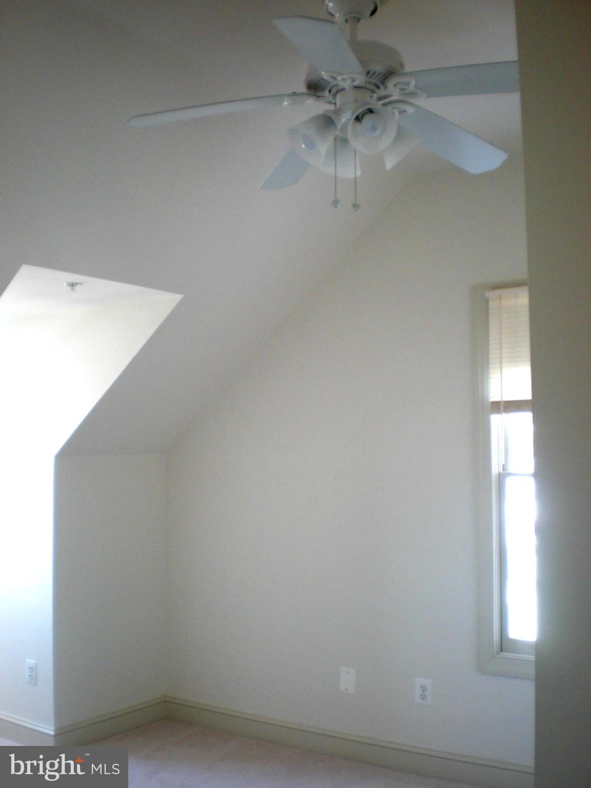 102 Dry Mill Road Southwest, Unit 201 Leesburg, VA 20175 - Photo 10 of 16 Bedroom