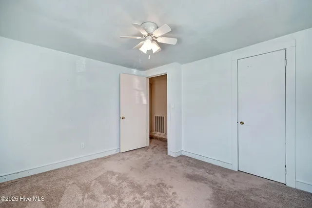 $157,000 | 706 Miami Avenue, Wallace, NC 28466